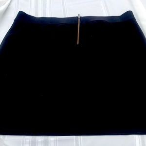 Alfani 24W woman black stretchy short skirt lined new mint no tags